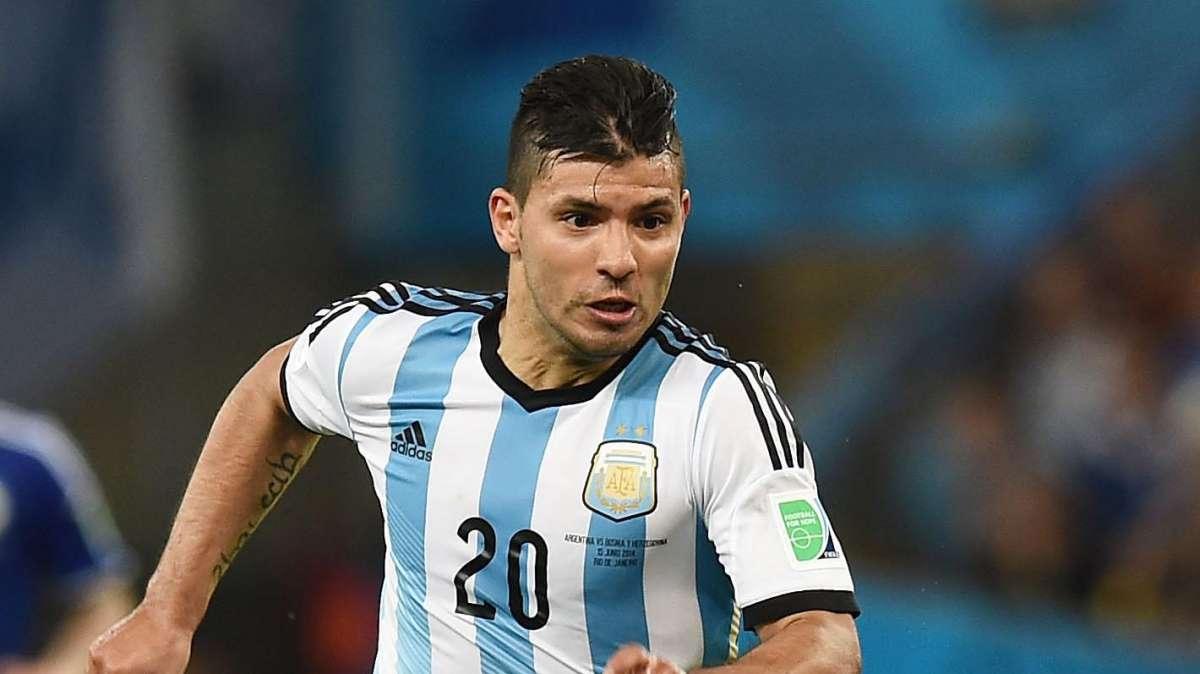 El Manchester City, dispuesto a un intercambio entre Agüero y Di María