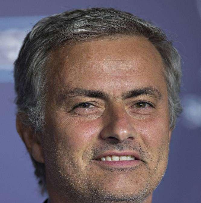 ¡DE LOCOS! El engaño de Mourinho a los dirigentes del United