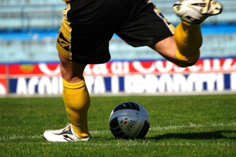 OFICIAL: Lens, firma Opare (ex Castilla)