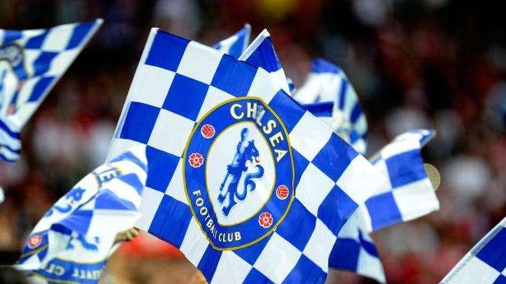 L'Équipe: N'Koulou, candidato para la zaga del Chelsea