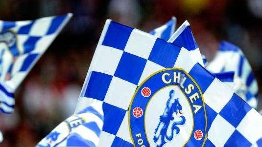  Aftonbladet: El Chelsea le quiere robar a Alexander Isaac al Madrid