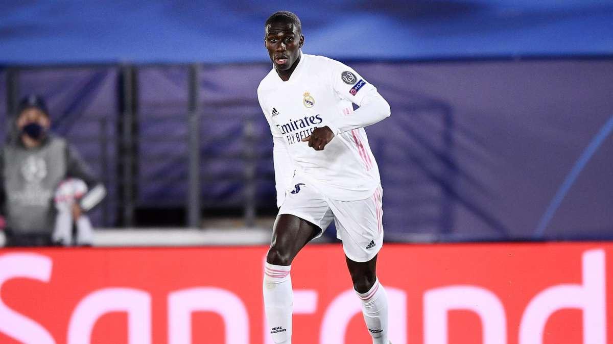 Alarma con Mendy: "Preocupa un poco no saber por qué el jugador está médicamente curado y le duele"