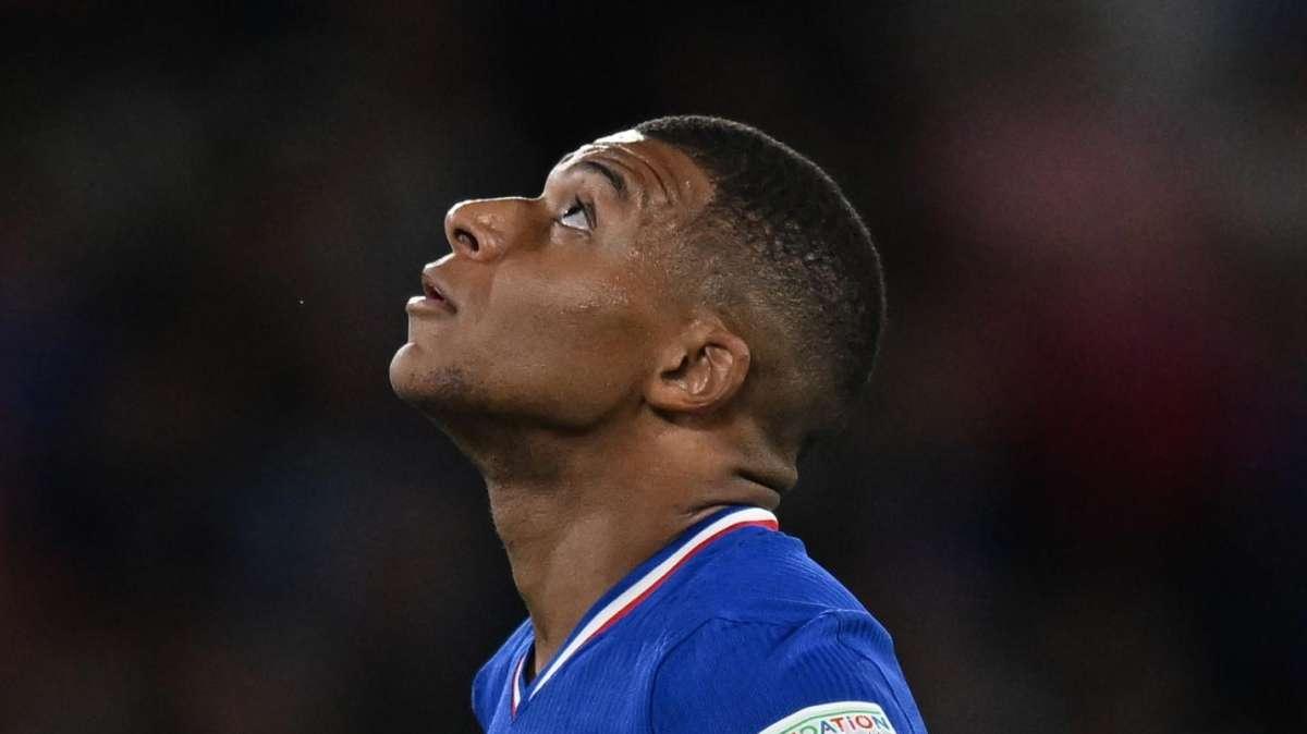 Deschamps: "Mbappé tiene un problema que requiere cuidados"