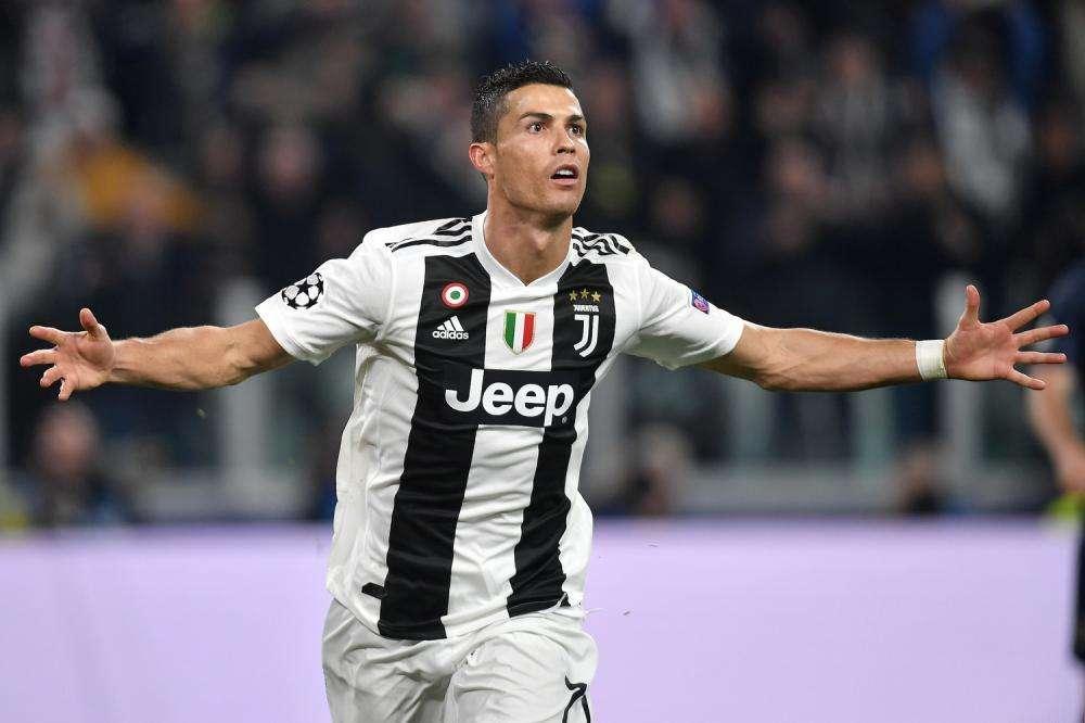 Cristiano: "¿Apuestas de los entrenamientos? Suelo ganar el 99 %. Son botellas de vino, unos pocos euros..."