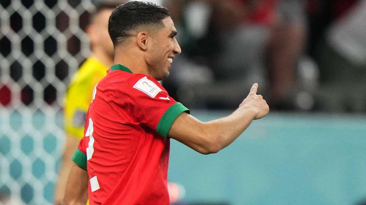 Kroos lanza un guiño a Achraf: "No habría estado mal si se hubiera quedado un poco más"