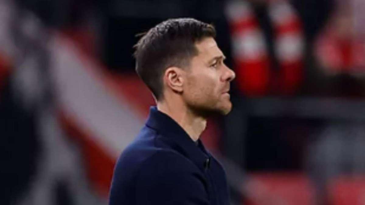 Coudet se solidariza con Xabi Alonso: "Hizo un gran mérito..."