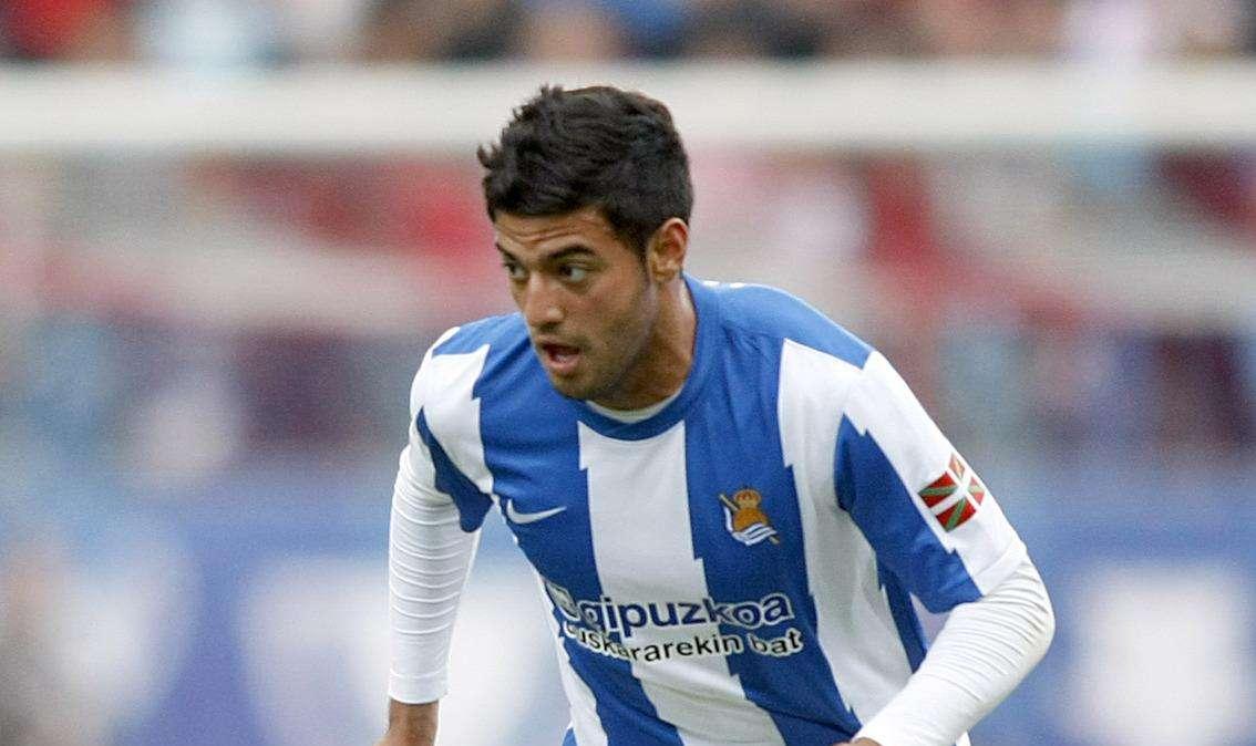 Carlos Vela se aleja del Madrid 