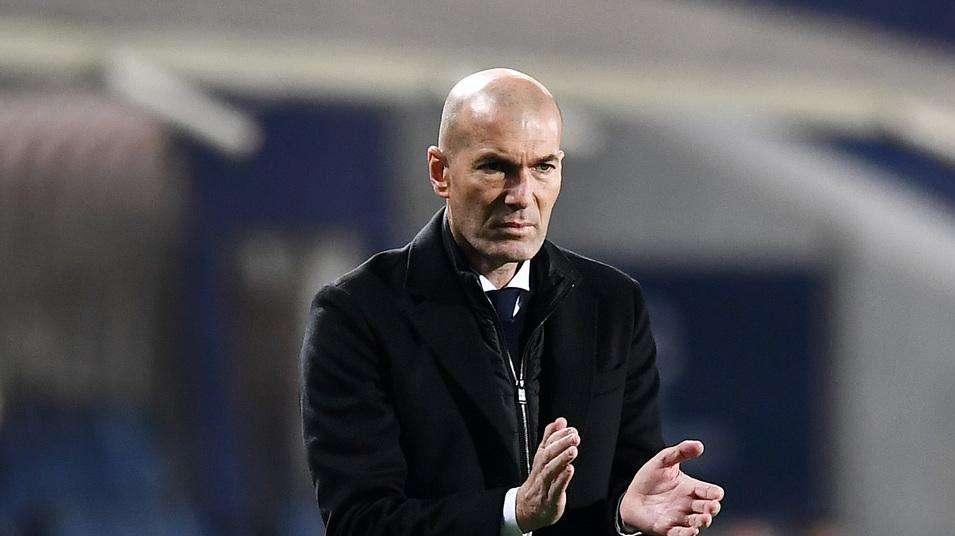 Macron: "¿Zidane al PSG? Queremos un entrenador de su talento"