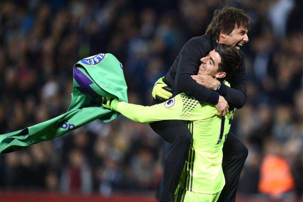 As - Alfredo Relaño: "Courtois dijo de verdad su vieja admiración al Madrid y a Casillas"