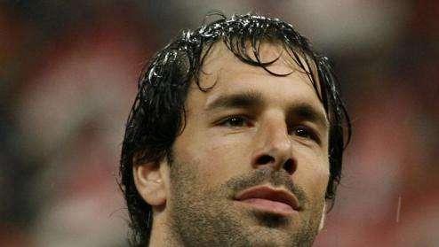 ¡DE LOCOS! Van Nistelrooy fue vendido al Madrid por ofender a Cristiano