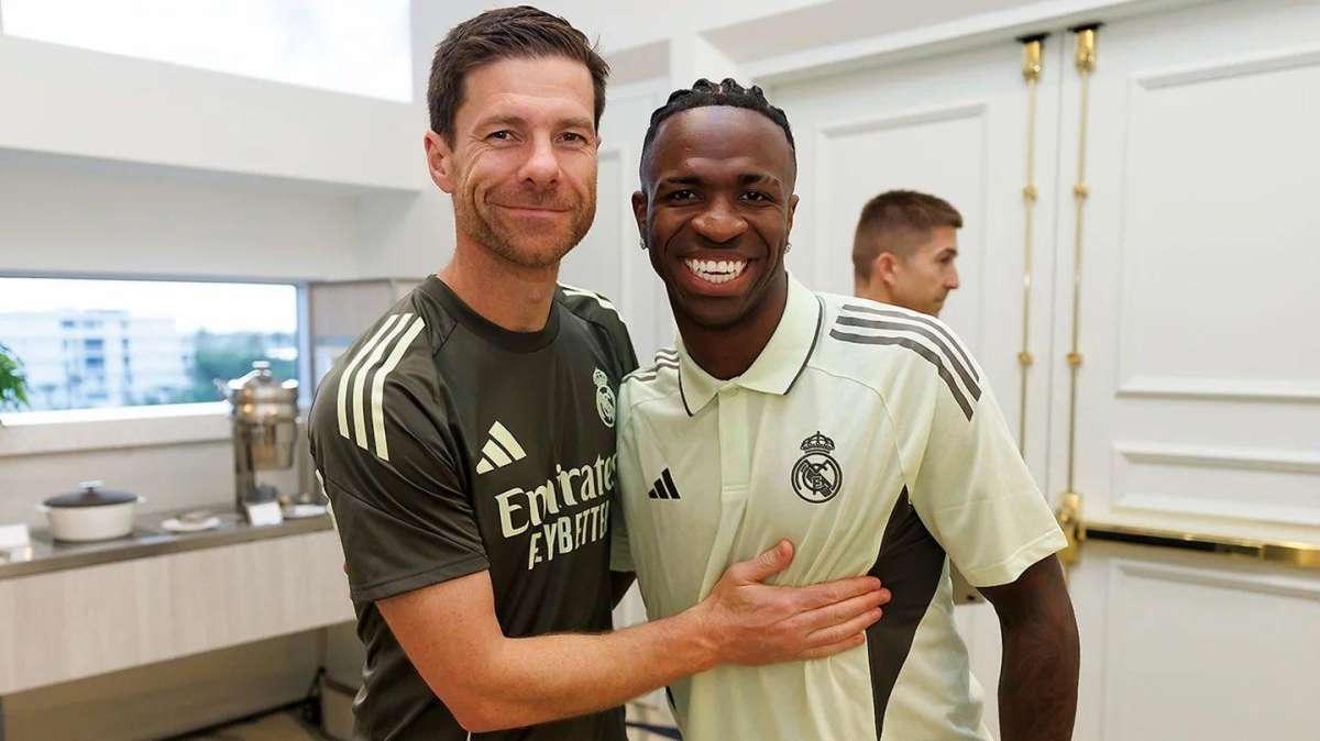 Revelan cómo solucionar el conflicto entre Xabi y Vinicius: "Hace falta..."