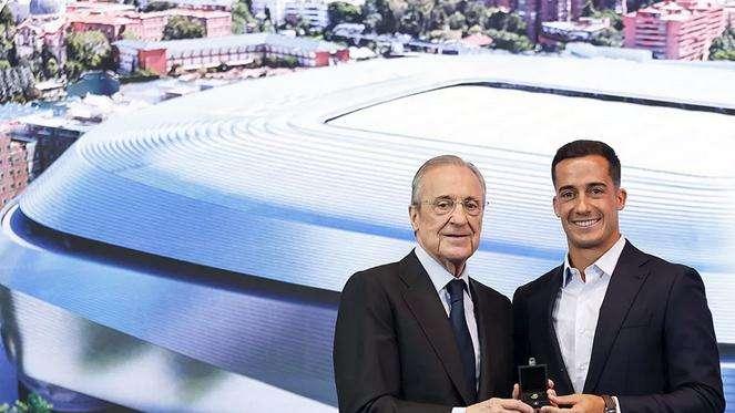 Florentino deja la puerta abierta a Lucas Vázquez: "El Real Madrid es y será siempre tu casa"
