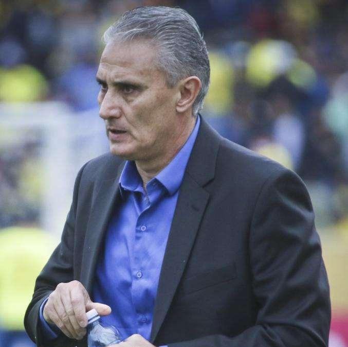 Tite aparca el interés del Madrid: "Es mentira que estemos negociando"
