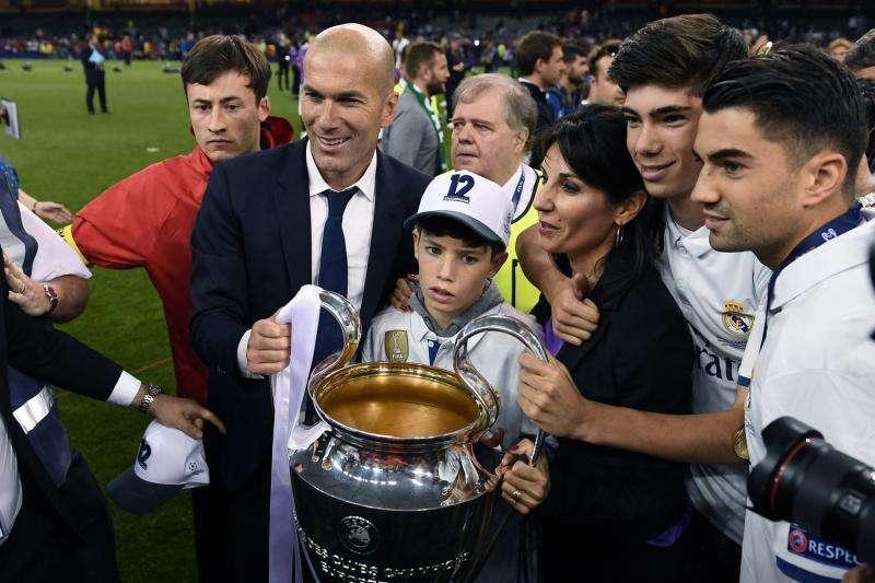 Zidane encantado con su trayectoria como entrenador blanco: "Me gusta mi trabajo y si gano 7 títulos con estos jugadores.."