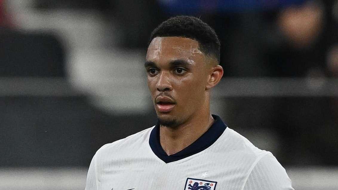 "Quiero que inviertan 80 millones en Laporte y en Alexander-Arnold"