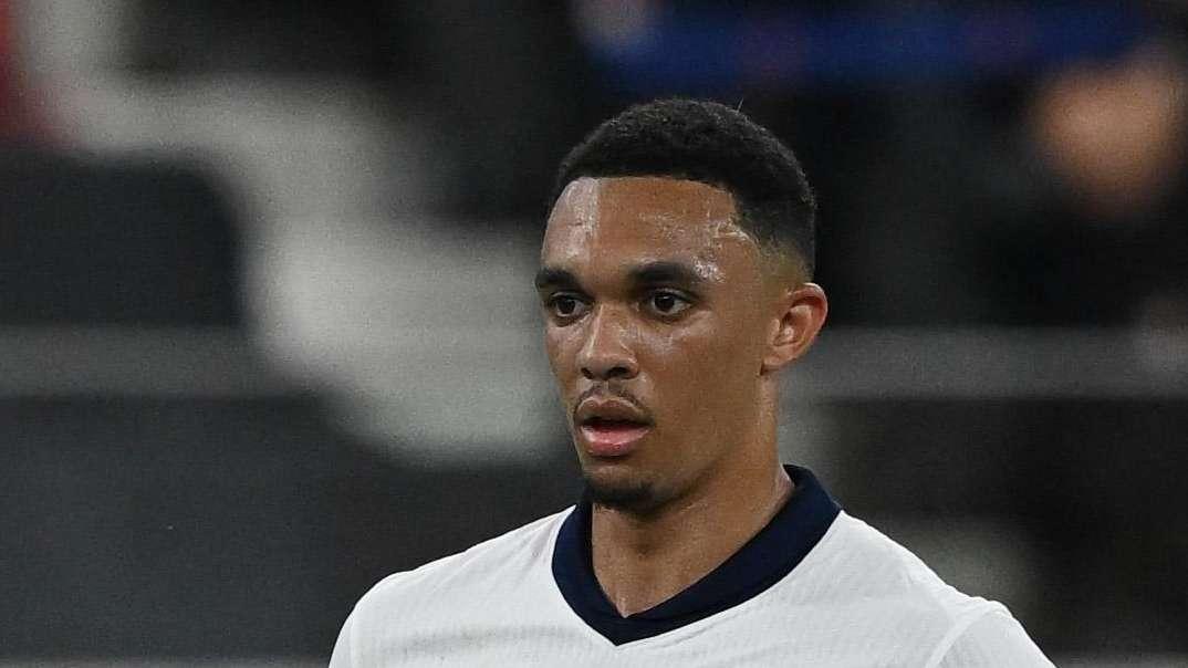 Ojo: el técnico del Liverpool no descarta la salida de Arnold en enero