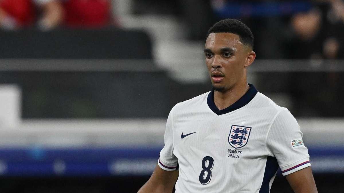 Alexander-Arnold no debe llegar solo
