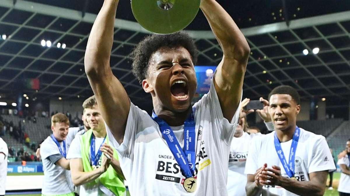 Adeyemi lanza un guiño al Real Madrid y aviva los rumores