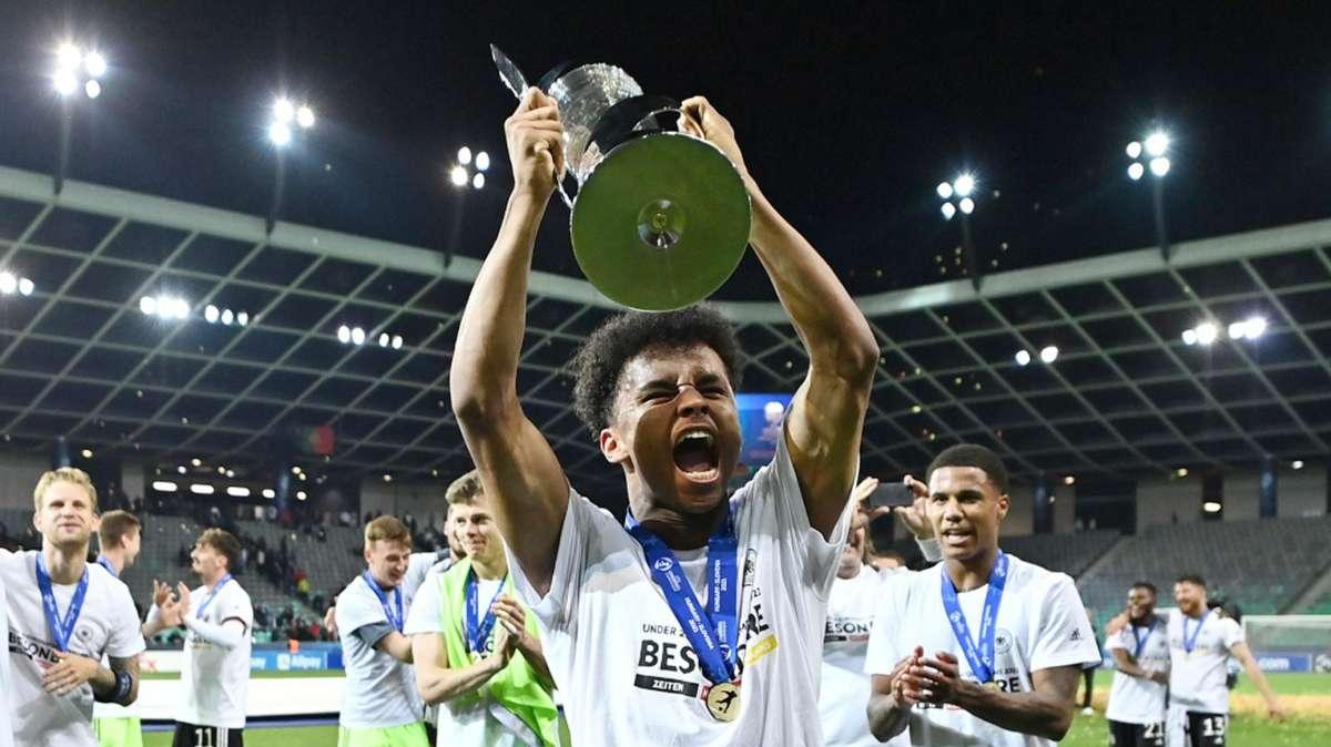 Problemas para el Real Madrid: un poderoso club irrumpe en la puja por Adeyemi
