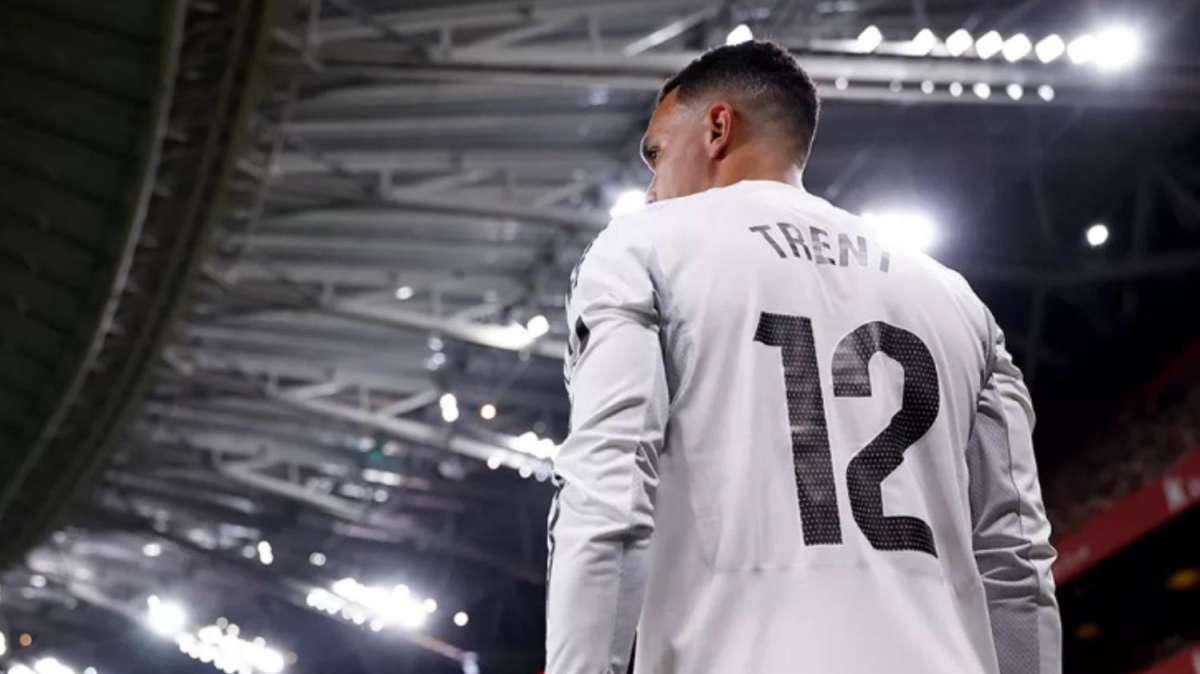 Castigo de Arbeloa a Trent: el motivo de su suplencia en el derbi