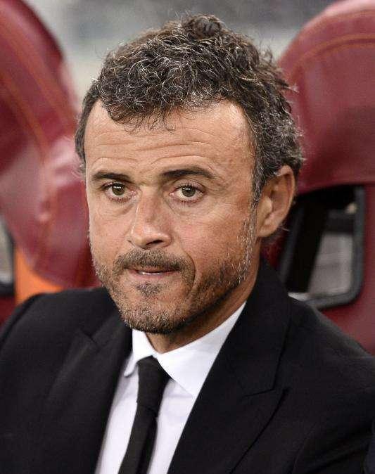 Cuatro - El vestuario no confía en Luis Enrique y asume que se irá en verano