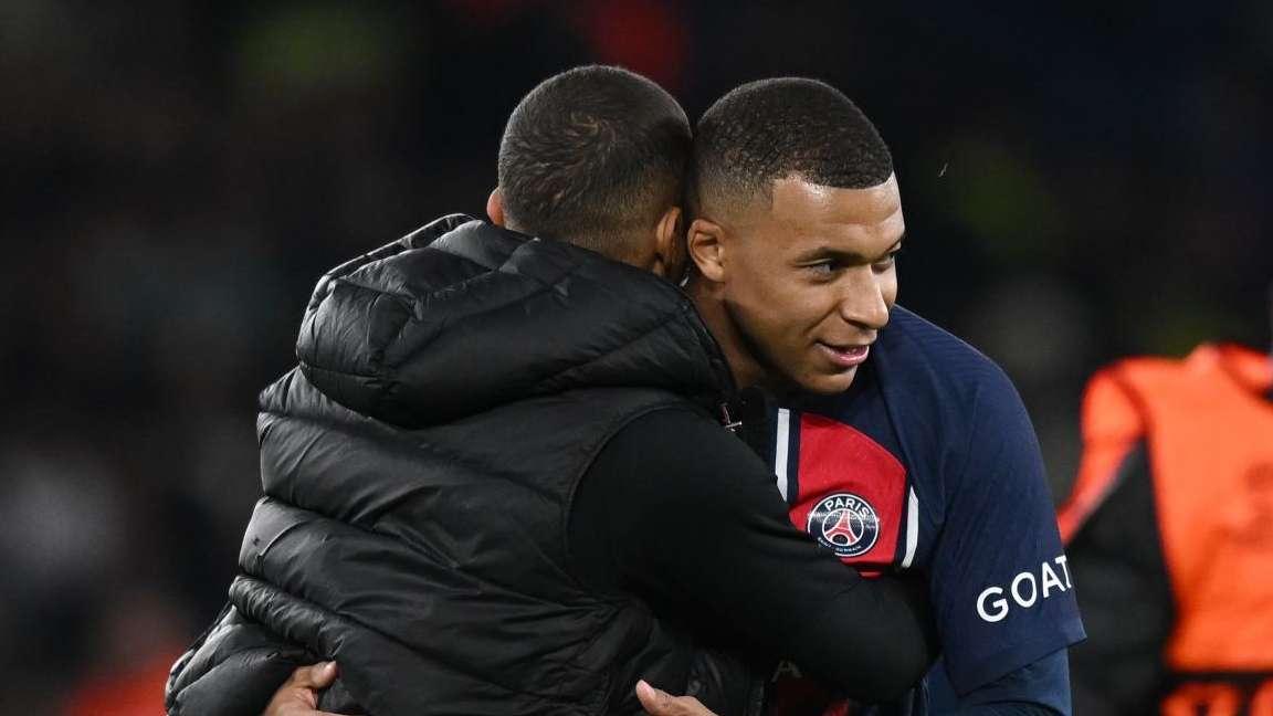 Pancarta de los ultras del PSG con un mensaje fulminante para Mbappé