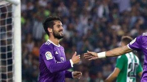 Edu Pidal, en Onda Cero: "Si el Madrid recupera a Vallejo y se queda Nacho, Pepe se puede ir"