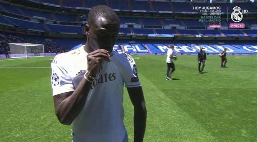 Alerta Mendy: el francés podría perderse el partido contra el Barcelona 