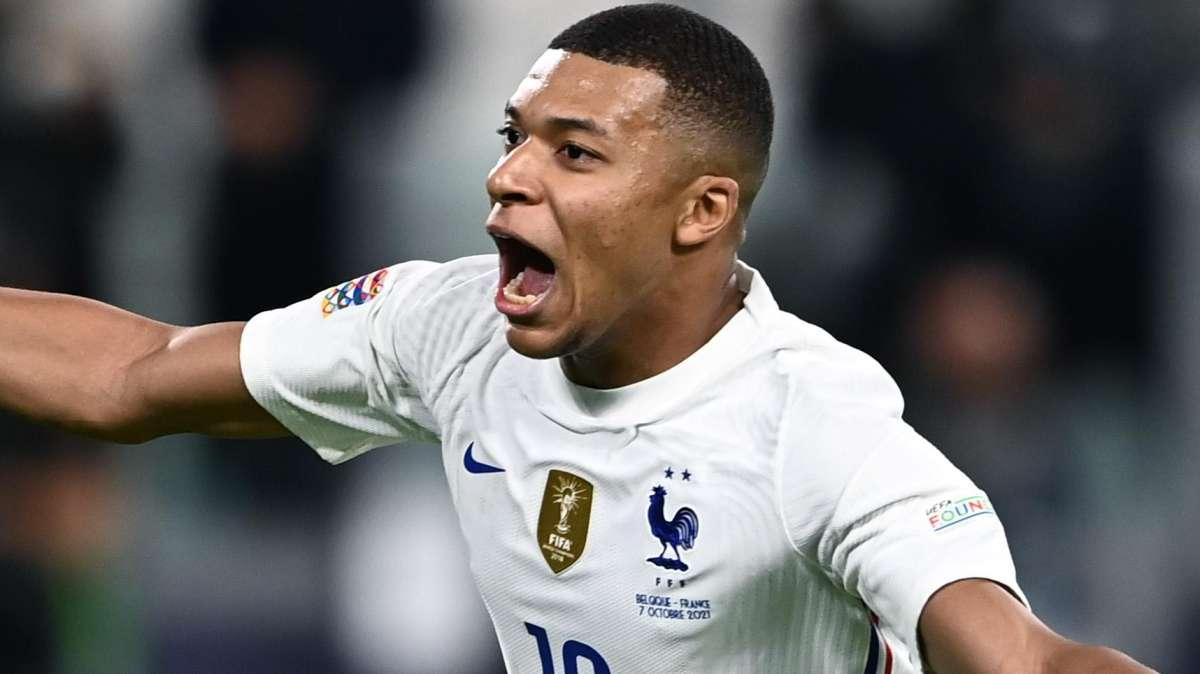 Ibrahimovic incitó a Mbappé para que fichase por el Real Madrid en verano 