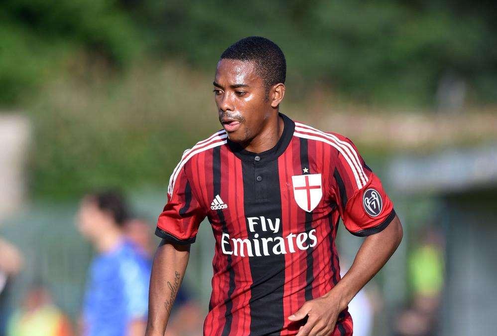 Galliani: "Estamos negociando con el Orlando City por Robinho"