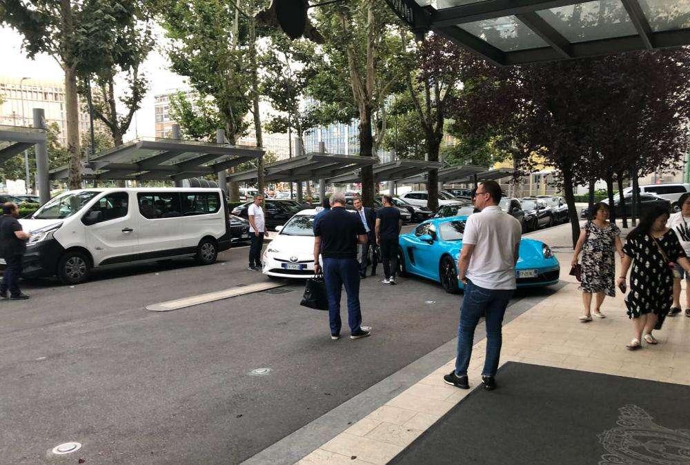 TMW - Modric, representantes e intermediarios siguen en Milán: las fotos y los detalles