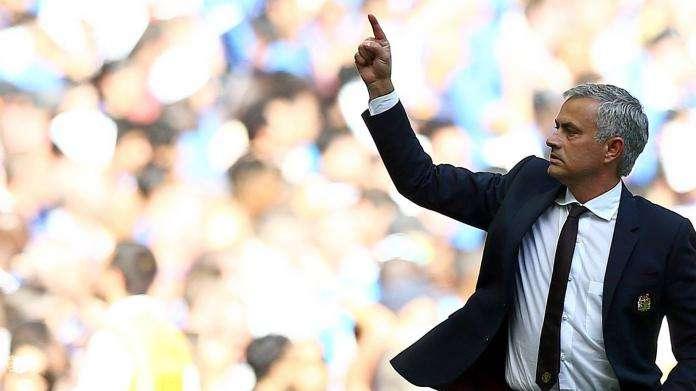 Mourinho continua al acecho por Bale: "Tendremos que pelear por ficharle"