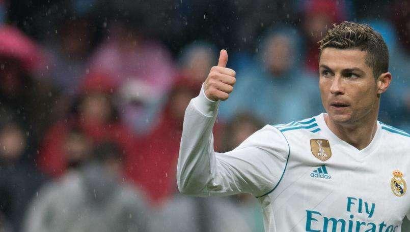 El Mundo - Cristiano exige 40 millones al año para seguir vistiendo de blanco