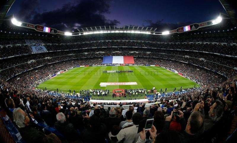 Novedad en las pantallas del Bernabéu durante la presentación