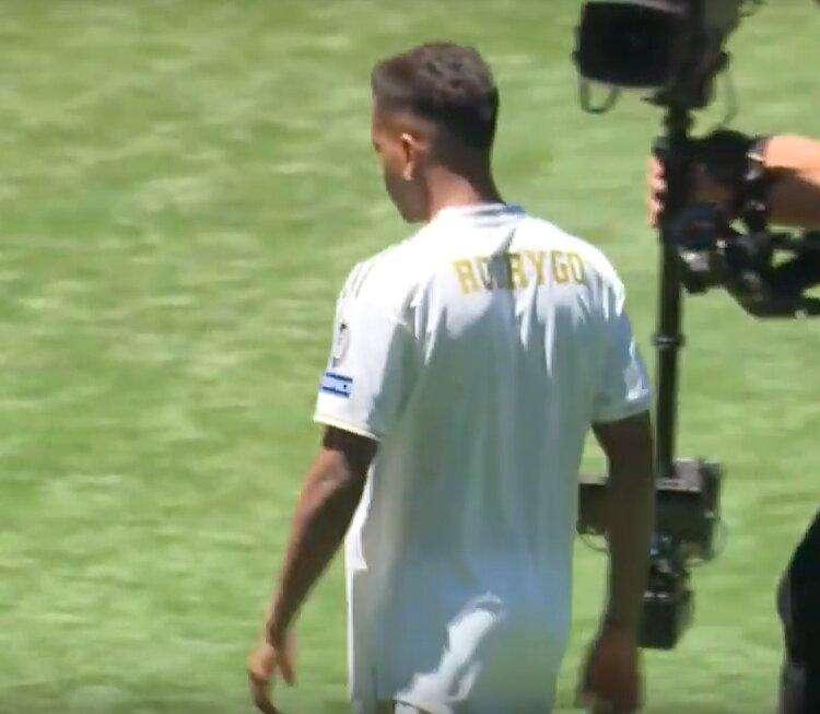 FINAL - Castilla 0-0 Langreo: Empate y penalti fallado por Rodrygo 