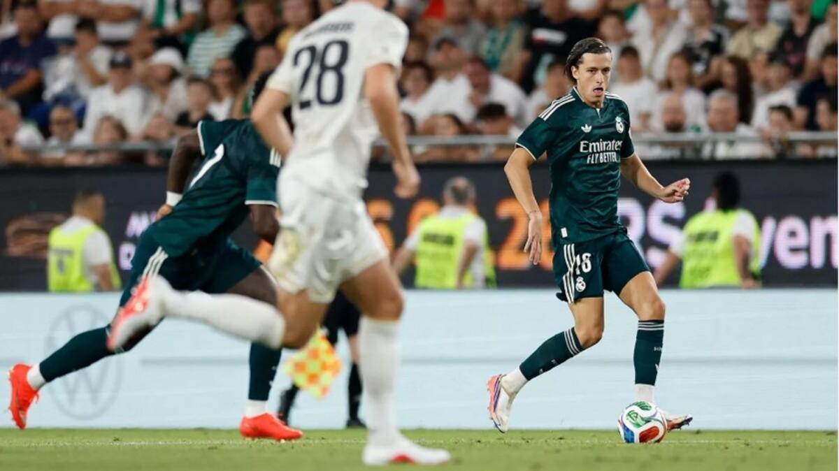 Mourinho da la batalla por Carreras: tendrá una lucha con Cucurella