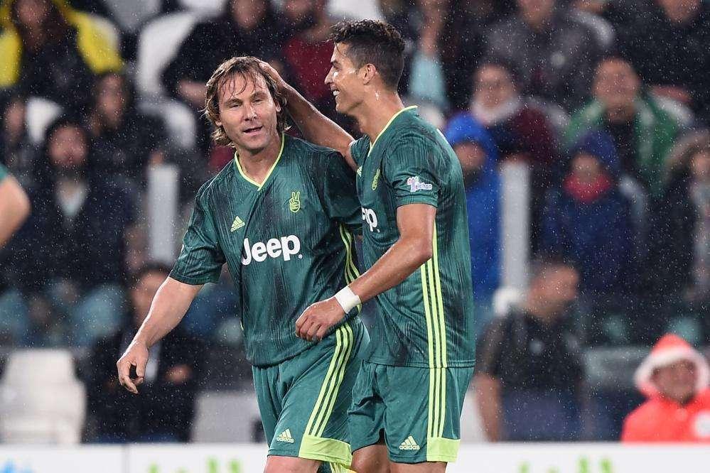 Messi y Cristiano, fuera del XI más caro del mundo