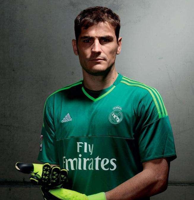 Salir en la presentación de la camiseta no garantiza seguir en el Madrid