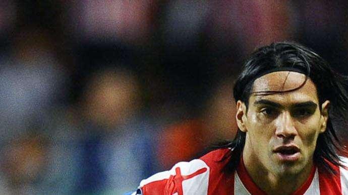 Radamel García, padre de Falcao: "En el fútbol nada es seguro, por eso no descarto su salida"