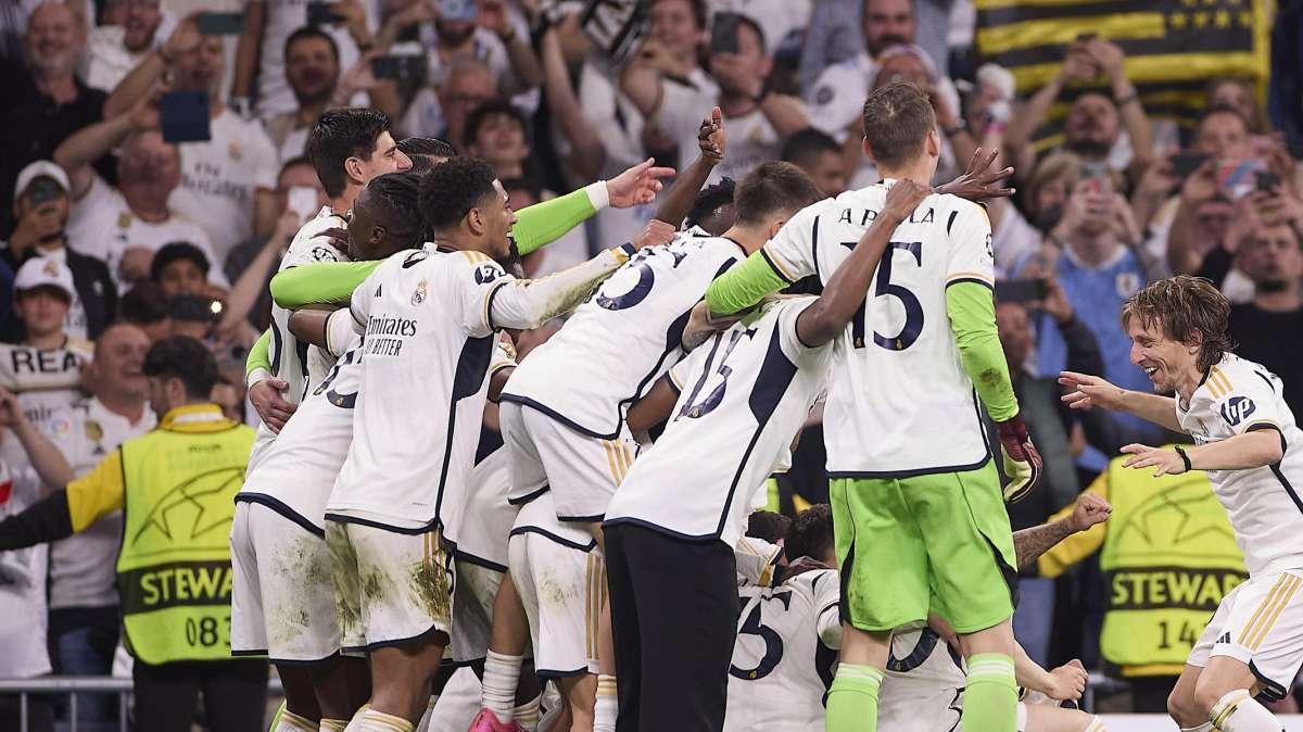 La euforia de los jugadores del Real Madrid: comunión increíble con la grada 