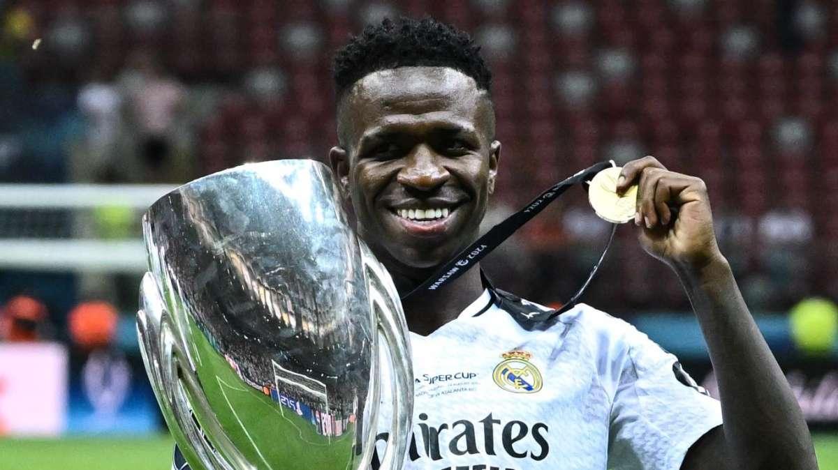 Top News 24 | Recomiendan un futbolista al Real Madrid, peligra el Balón de Oro de Vinicius...