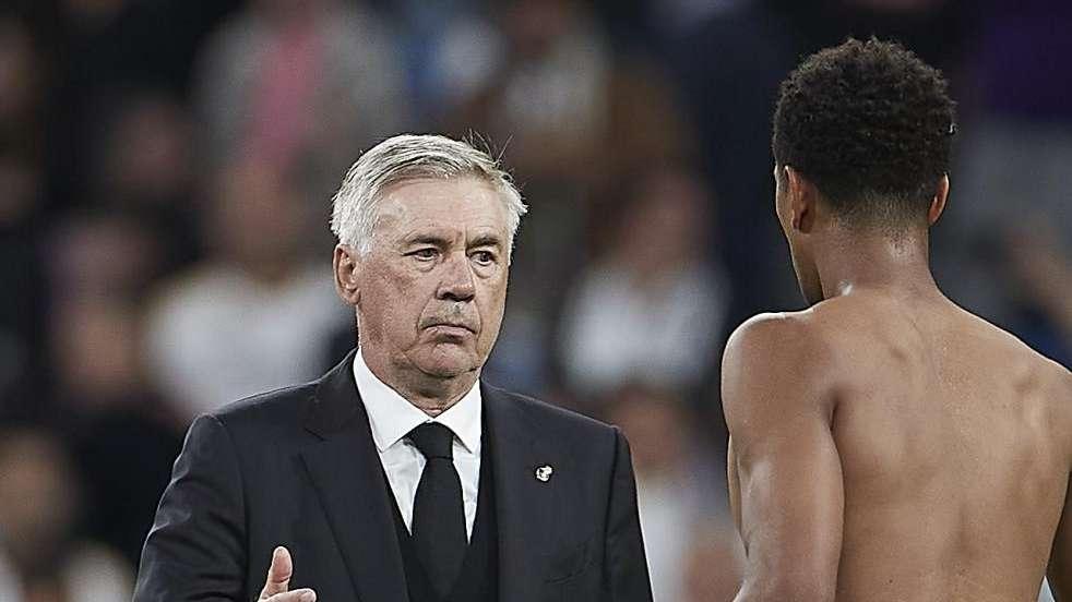 La broma viral de Ancelotti a Bellingham: "Lo voy a fichar y jugará en tu posición"