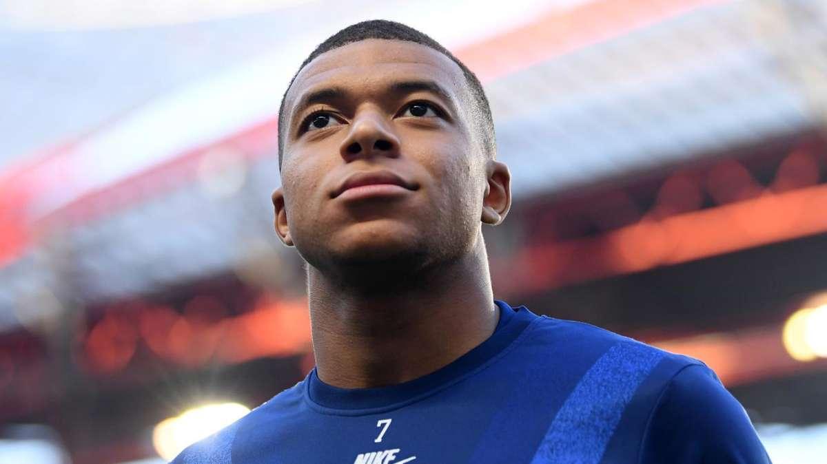 El tremendo susto que se llevó Mbappé antes de jugar con el PSG 
