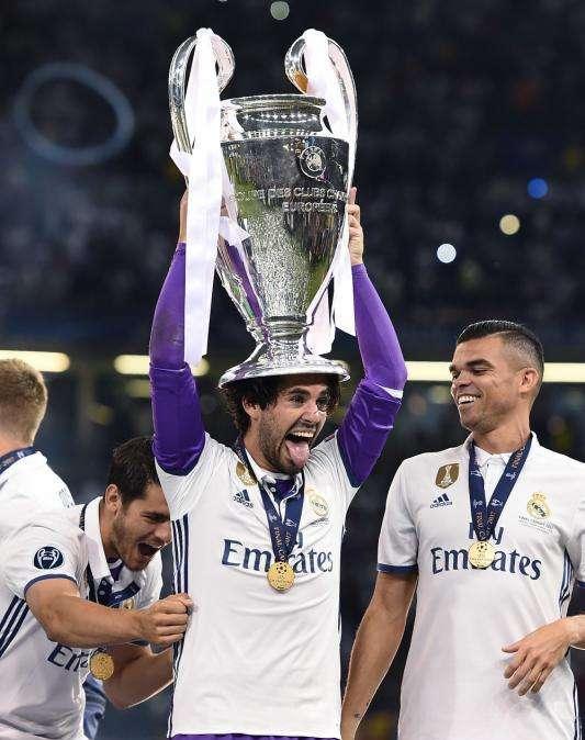 Isco: "Muy feliz por ganar este trofeo. En el computo general..."