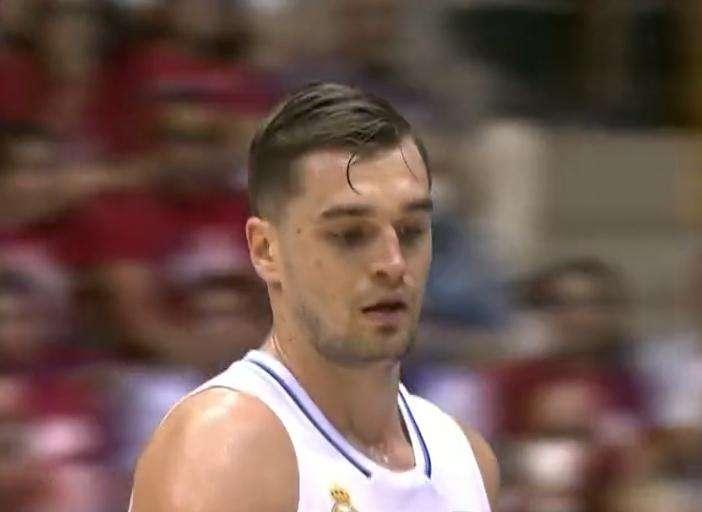 Hezonja: "¿Barcelona? En el Real Madrid la gente es muy diferente"