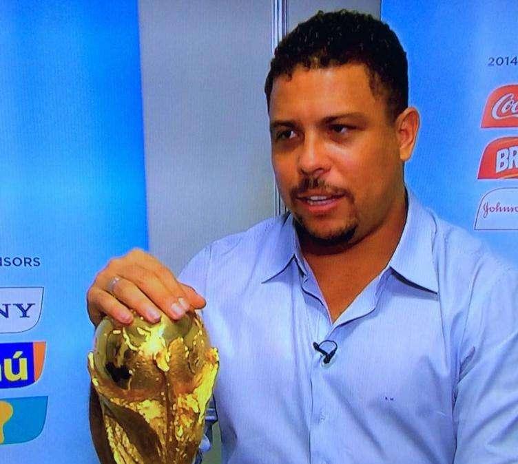 Ronaldo sobre las criticas al Madrid: "El planteamiento del Madrid es perfecto. Ya veremos al final"