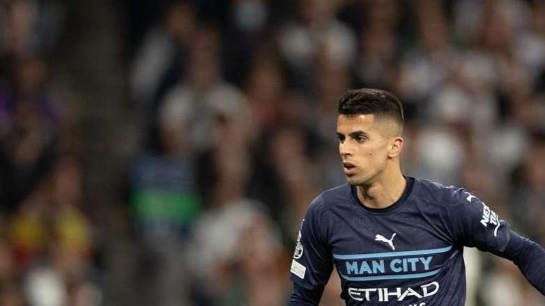 "El Real Madrid tendría que haber fichado a Joao Cancelo"