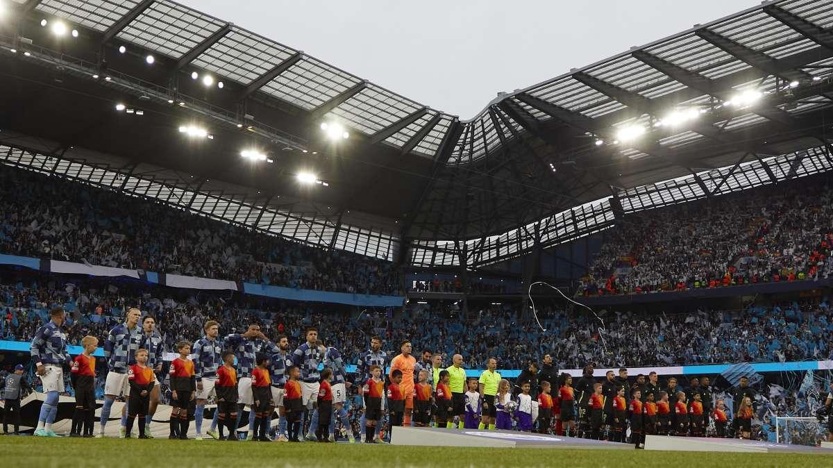 Hay que dar la vida en el Etihad, pero es casi imposible
