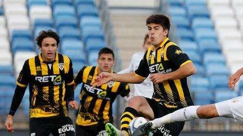 CRÓNICA: Llorente da la primera victoria al Castilla de Ramis