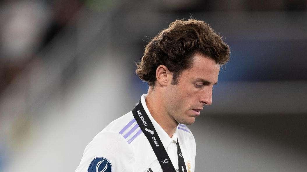 La salida de Odriozola del Real Madrid, más cerca gracias a… ¡Bellerín!